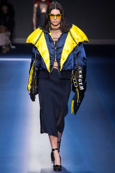 Look 47